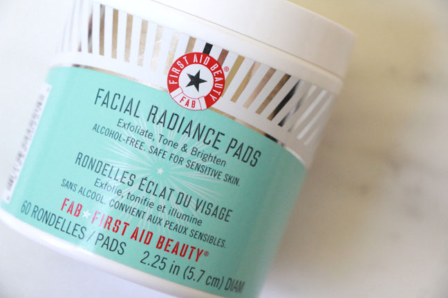 First Aid Beauty Facial Radiance Pads with Glycolic + Lactic Acids - Exfoliating Pads with AHA