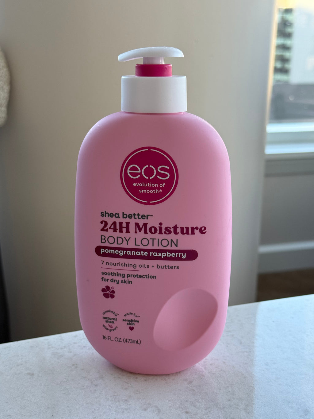 Loción hidratante EOS Shea Better 24H