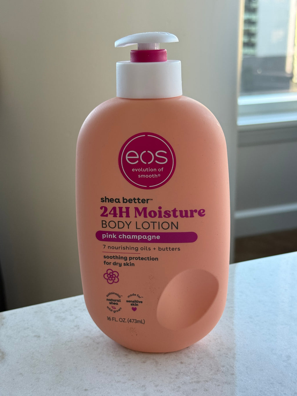Loción hidratante EOS Shea Better 24H