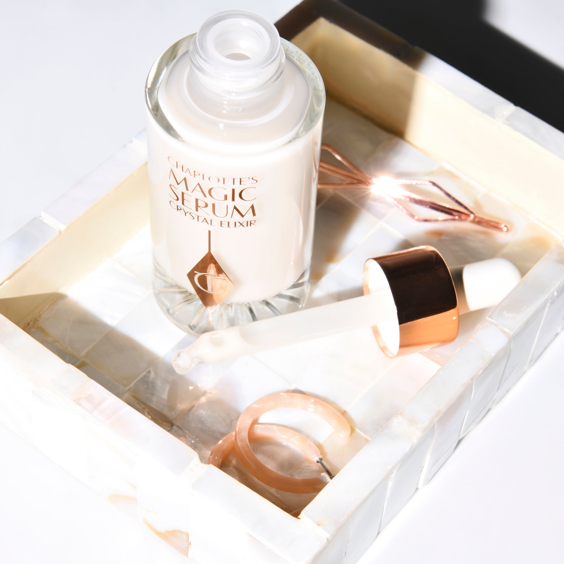 Charlotte Tilbury Charlottein magični serum s vitaminom C