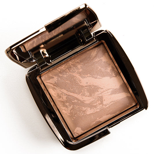 Hourglass Ambient Lighting Bronzer