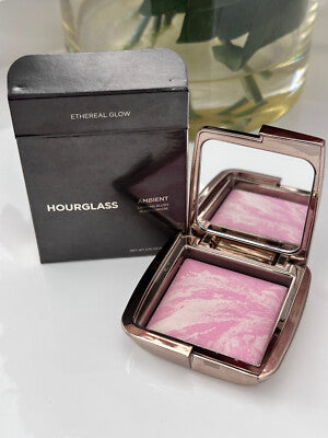 Colección Blush de iluminación ambiental Hourglass