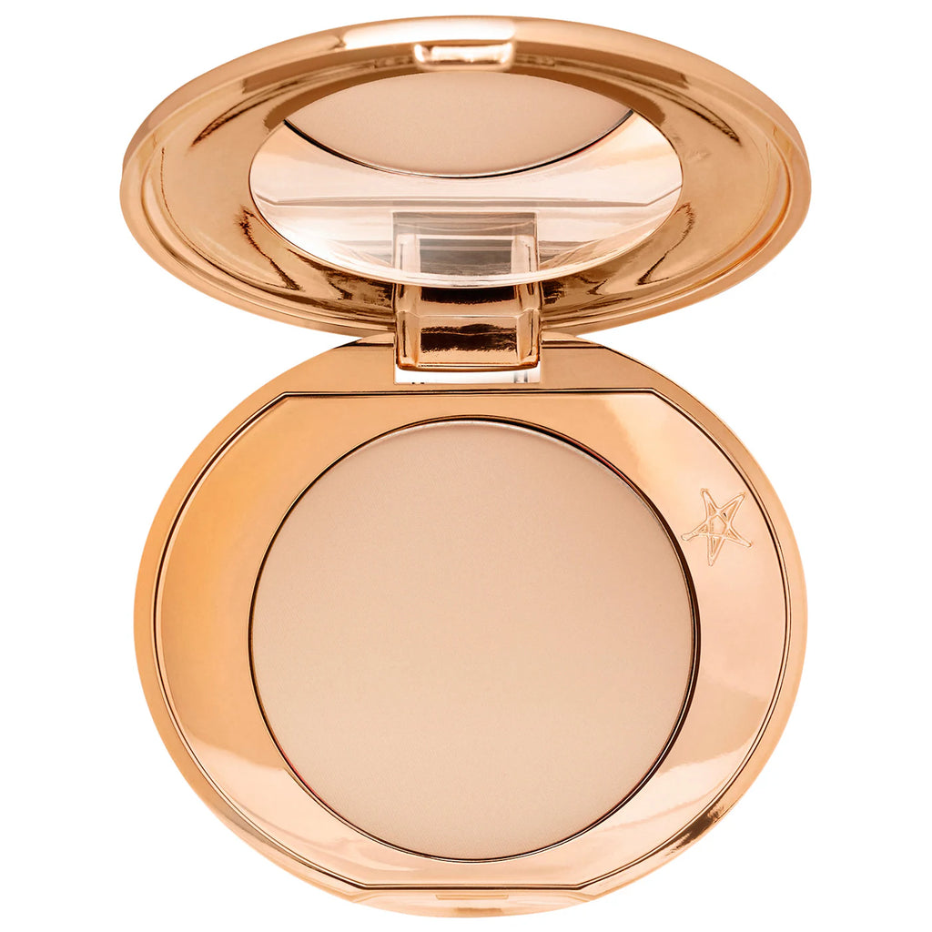 Charlotte Tilbury Airbrush Flawless Finish puder za razmazivanje i fiksiranje sjenila s puderom koji se može puniti 