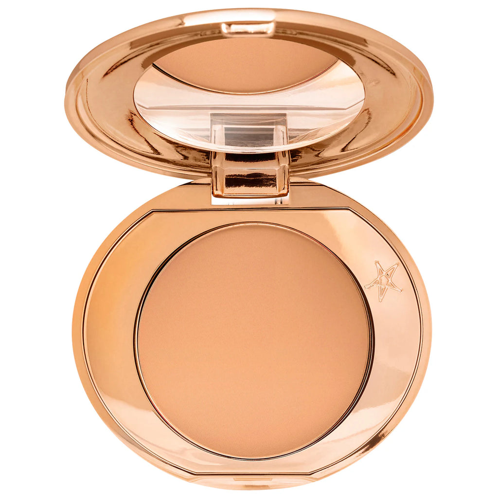 Charlotte Tilbury Airbrush Flawless Finish puder za razmazivanje i fiksiranje sjenila s puderom koji se može puniti 